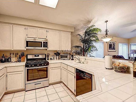 4th image of 9516 Scenic Sunset Dr