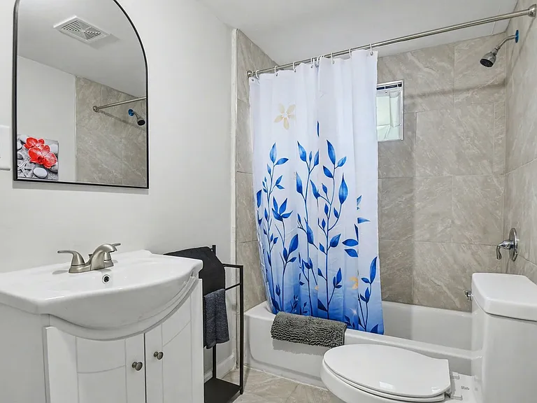 709 Napier St #1 — Photo 14
