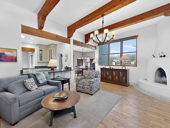 3rd image of 304 La Chamisal Ln NW