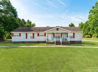 3396 Midway Rd, Cheraw, SC 29520
