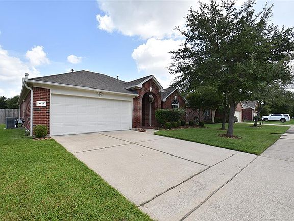 2nd image of 4613 Meridian Park Dr