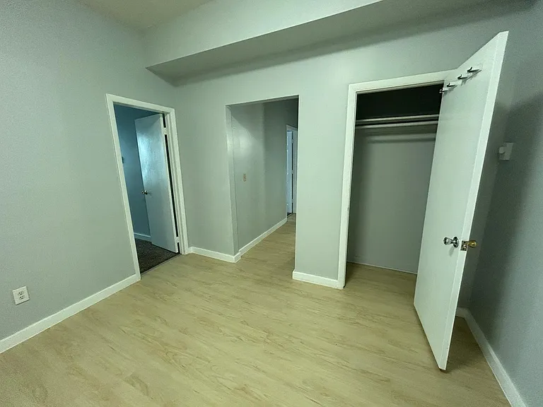 206 E Ayre St #15 — Photo 14