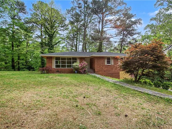 6263 Dodgen Rd SW, Mableton, GA 30126