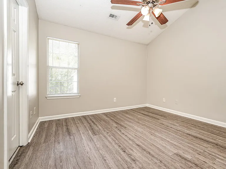 7105 E Village Ct — Photo 10