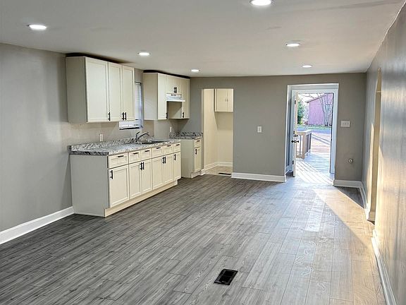 3rd image of 5610 Avenue H