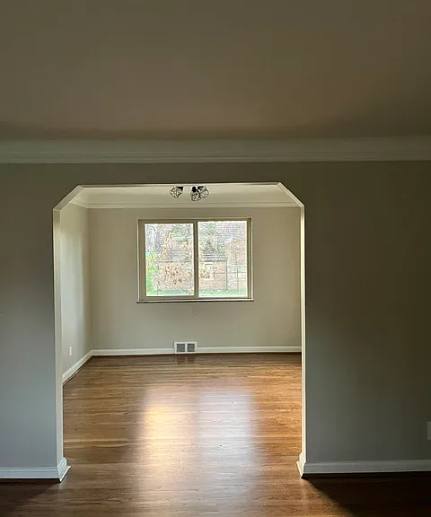 3831 Kilbourne Ave #2 — Photo 2