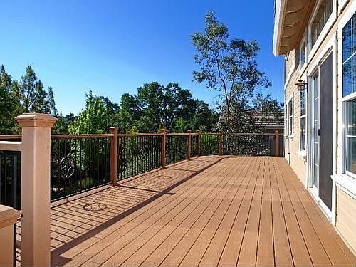 3rd image of 4867 Danbury Cir