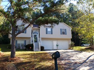 556 Dallas St, Hiram, GA 30141