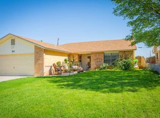 514 Russell St, Carlsbad, NM 88220