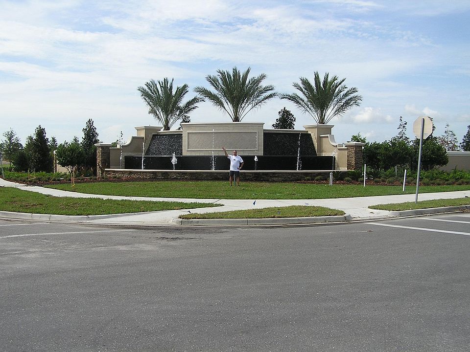 1st image of 2486 Oswego Dr