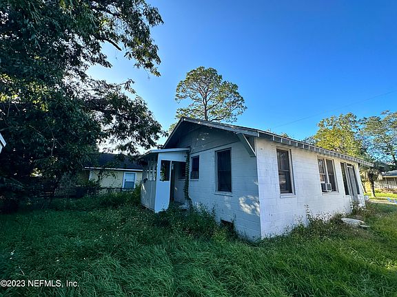 4th image of 1730 W 15TH Street