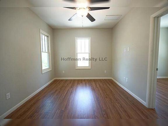 2nd image of 1901 W Bristol Ave APT B