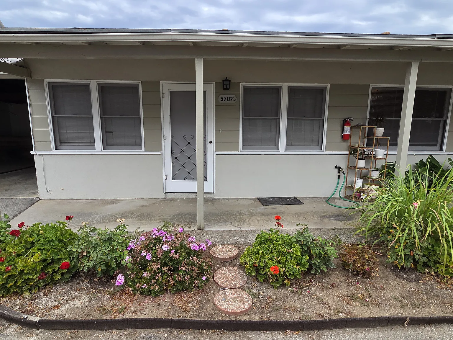 1 bed, 500 sqft, $1,900 — Photo 2