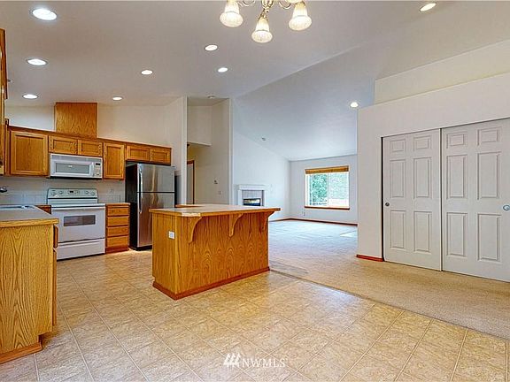 5th image of 1401 77th St NW