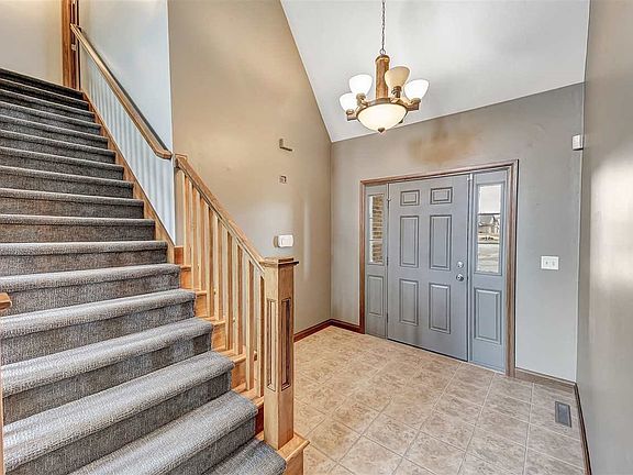 2nd image of 3970 N Parker Way