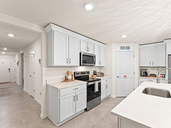 4th image of 6476 Melacano Ave