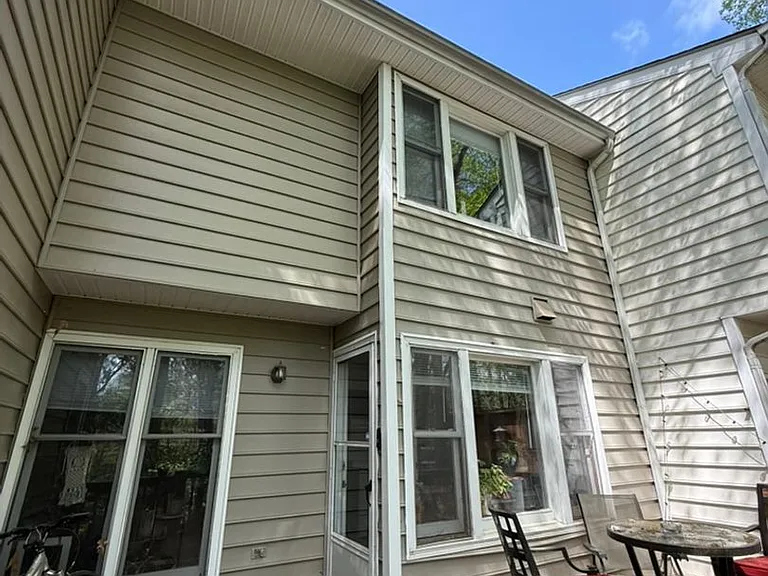 1937 Gorman St — Photo 12