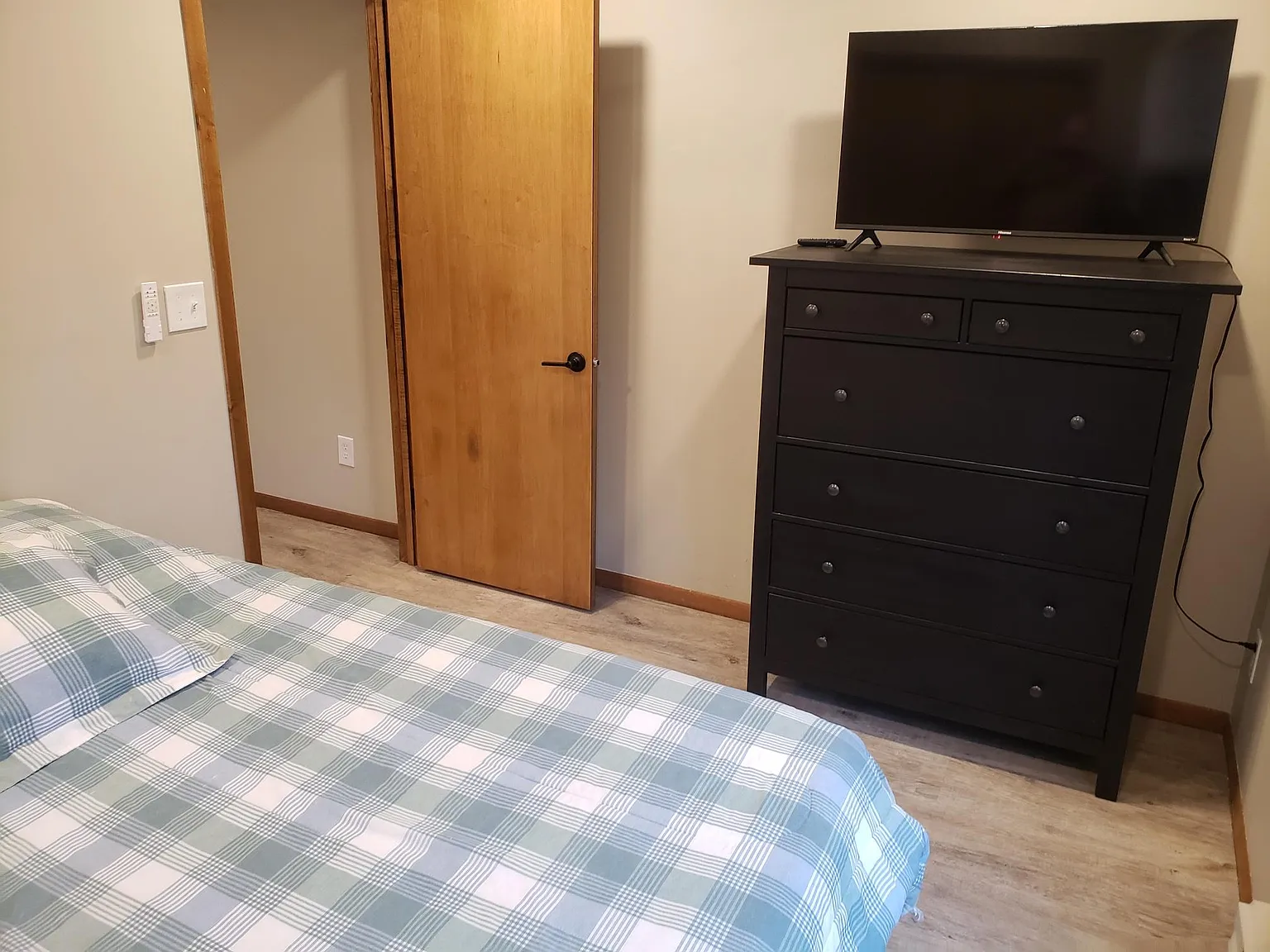 3 bed, 925 sqft, $2,195 — Photo 2