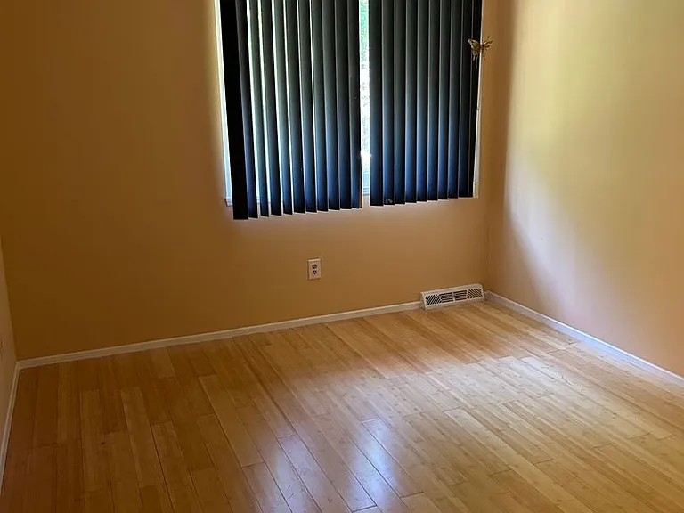 4456 Donna Dr — Photo 16