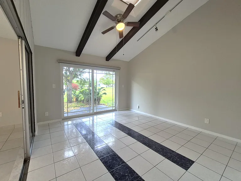 5510 Lakewood Cir S #C — Photo 30