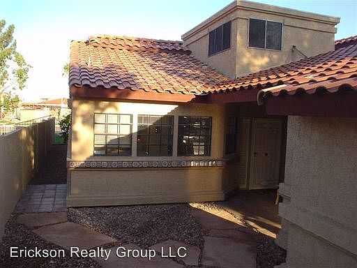 3rd image of 624 N Cathy Ct