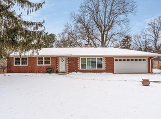 15 Weinel Dr, Fairview Heights, IL 62208