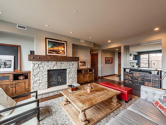 5th image of 1825 Three Kings Dr #3202
