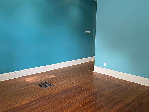 5th image of 1223 Sidney St Floor 1