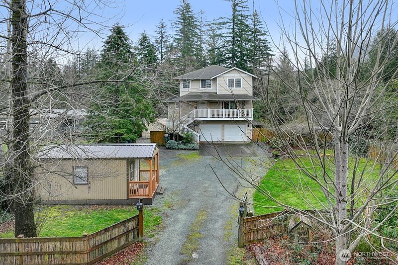 2nd image of 44212 Fir Road