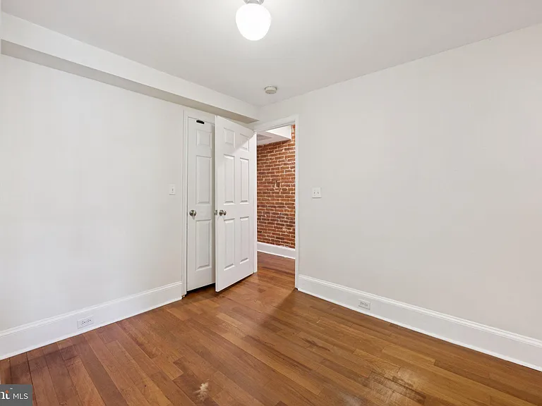 1814 E Pratt St — Photo 15