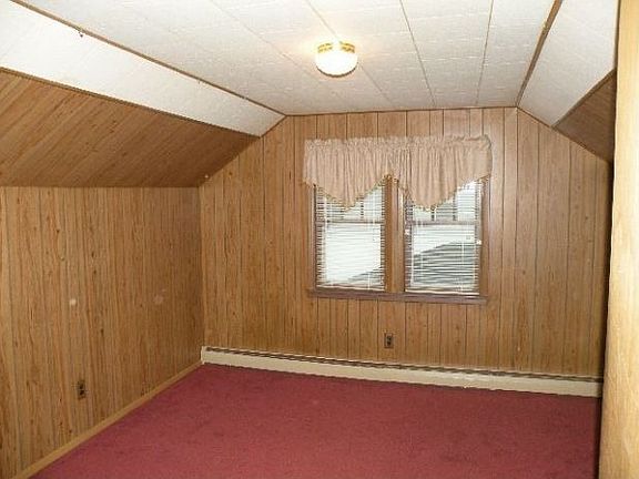 5th image of 2044 Chepstow Rd