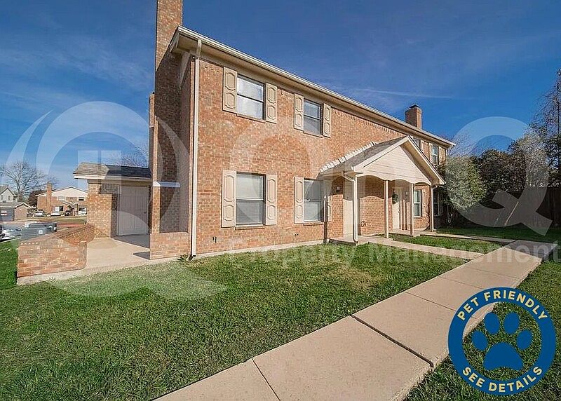 1st image of 3947 N Garland Ave APT 2