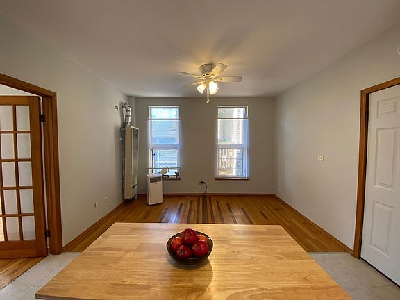 3rd image of 1214 N Paulina St APT 2R