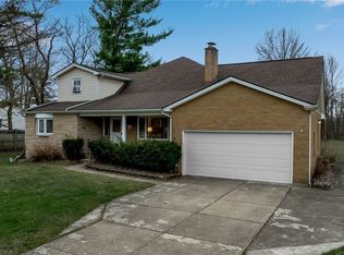 6438 Engel Dr, Hamburg, NY 14075