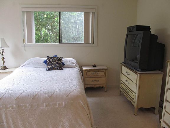4th image of 5930 La Plaza Pl