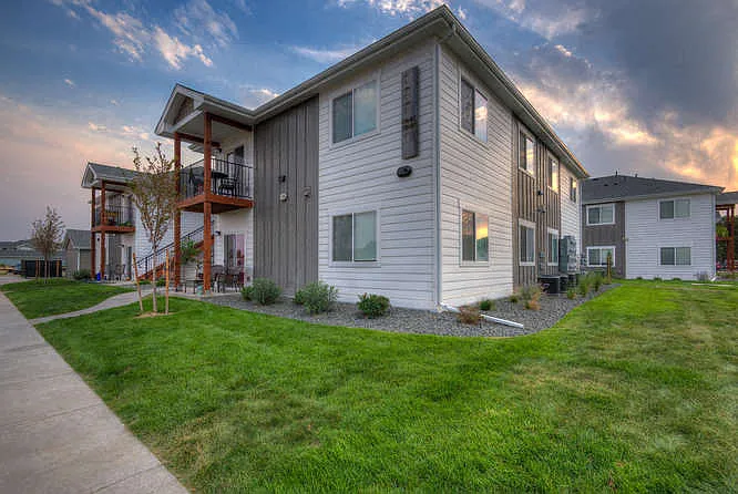 Poudre Trails Apartments — Photo 25