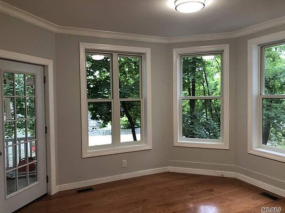 3rd image of 101 Bayview Ave