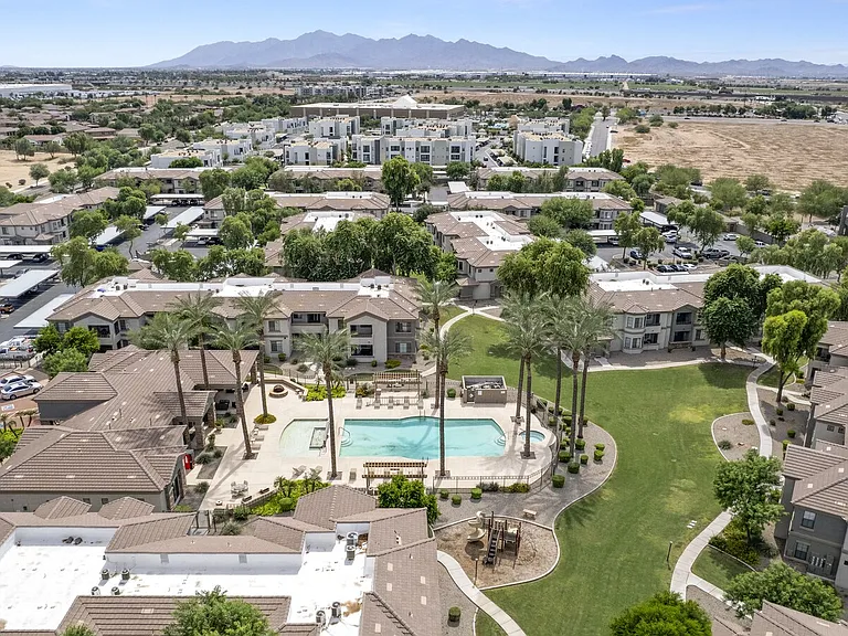 Adiamo Palm Valley Apartments, Goodyear, AZ