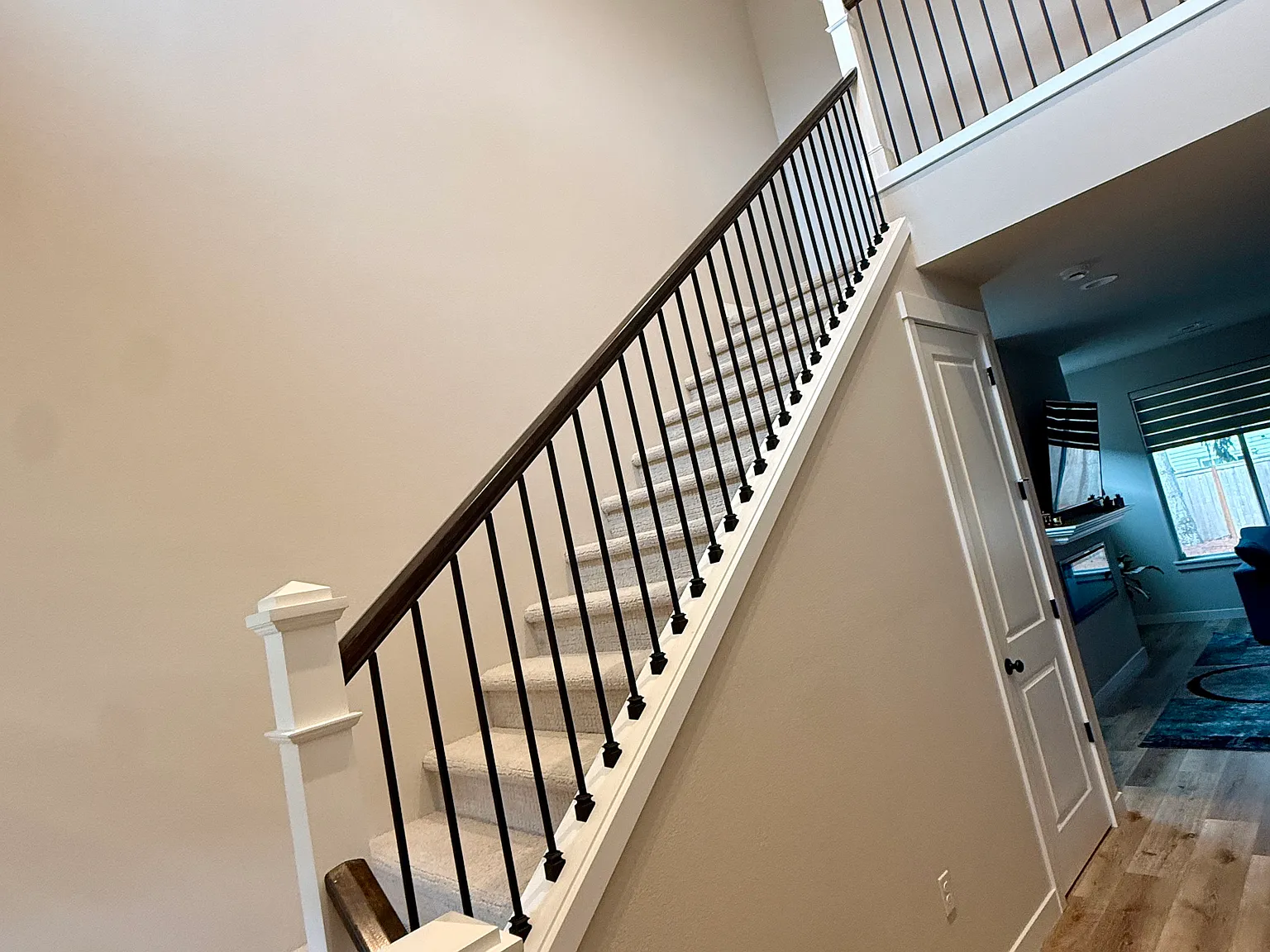 5 bed, 2392 sqft, $3,245 — Photo 2