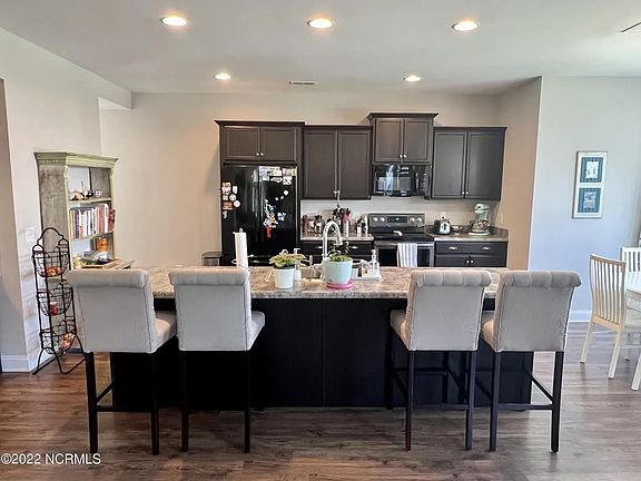 4th image of 3220 Kellerton Pl