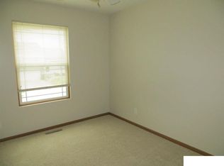 17758 Olive St, Omaha, NE 68136