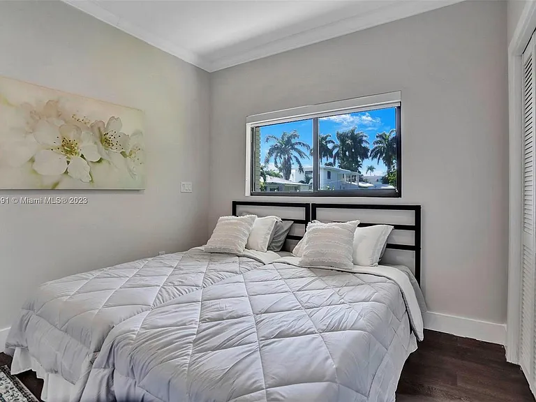 9101 N Bayshore Dr — Photo 33