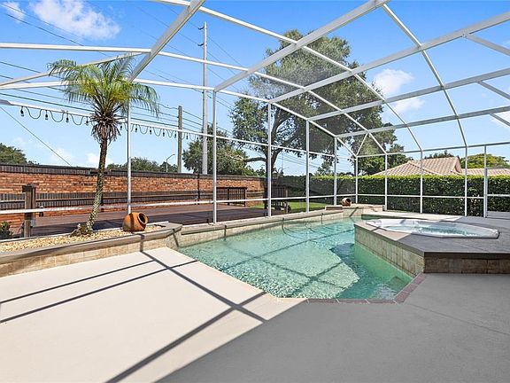 3rd image of 5713 LIBERTY GARDEN COURT