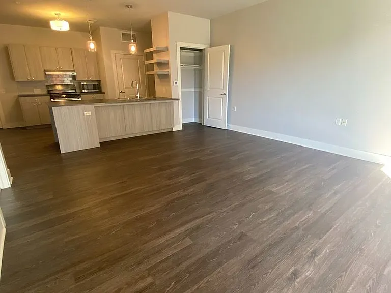 3625 Dewey Ave — Photo 35