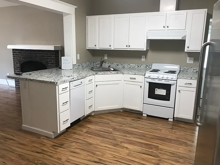 301 SE Baker St #1 — Photo 13