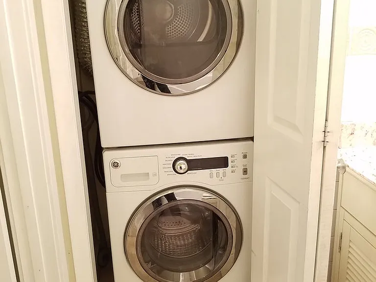 9810 Hellingly Pl #100 — Photo 14