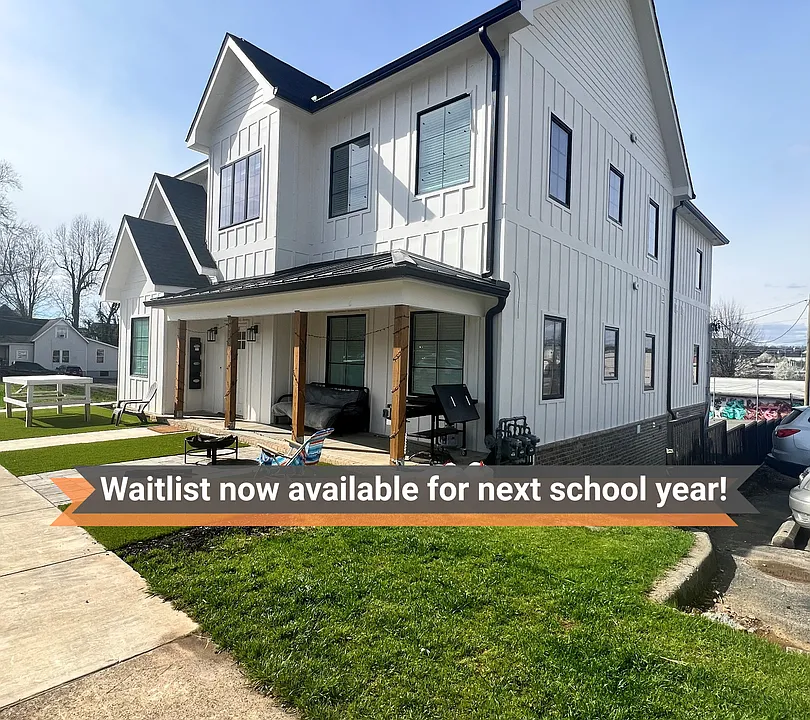 1915 Forest Ave #102