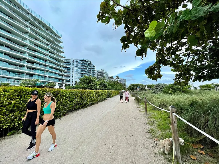 9172 Collins Ave #305 — Photo 35