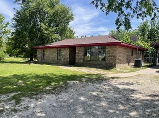 261 Airport Rd, Emory, TX 75440