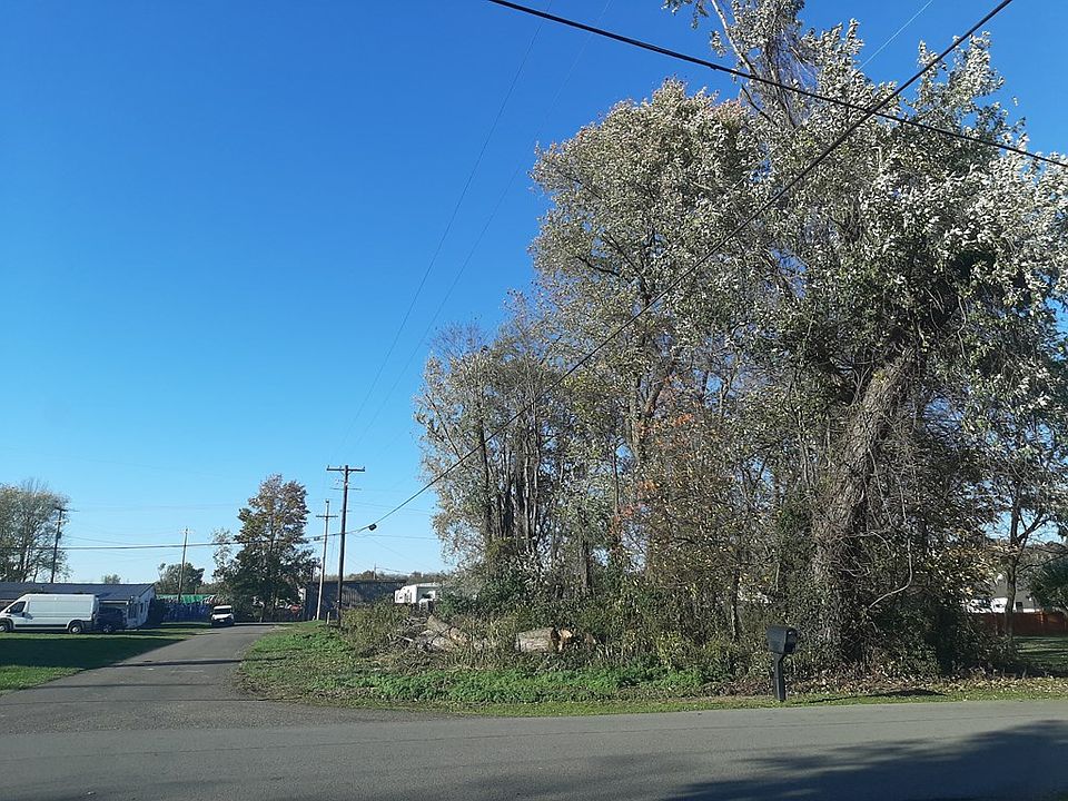2nd image of 0 Walburn Ave